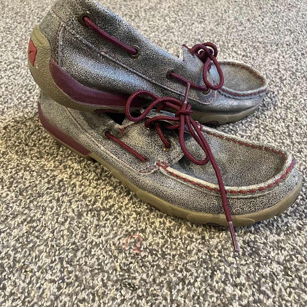 Women's Gray and Burgundy Leather Shoes